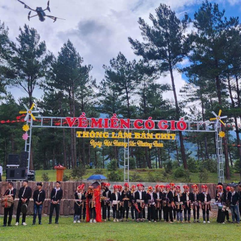 THÀNH CÔNG RỰC RỠ – PHỤC DỰNG ĐÁM CƯỚI NGƯỜI DAO ĐỎ TẠI MƯỜNG THAN TỈNH LAI CHÂU